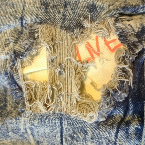 FWRD Demin Slim Fit Embroidered Jeans...Size 42/32 - Picture 4 of 12